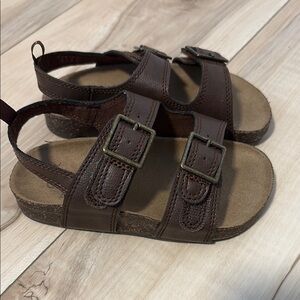 EUC Toddler Oshkosh Sandals Size 10